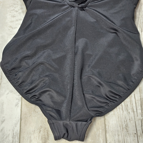 Miraclesuit Black Swimsuit Size 10 One Piece Ruched Underwire Bra Slimming - Picture 13 of 16